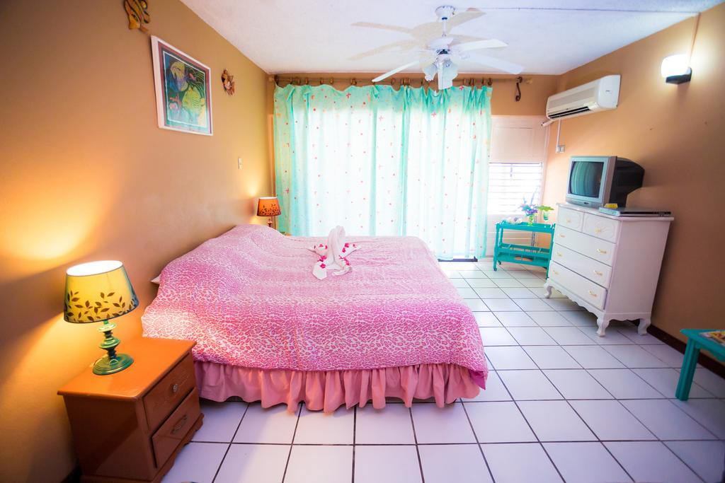 Villa Criss Ocho Rios Exterior foto