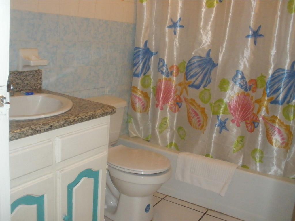 Villa Criss Ocho Rios Exterior foto