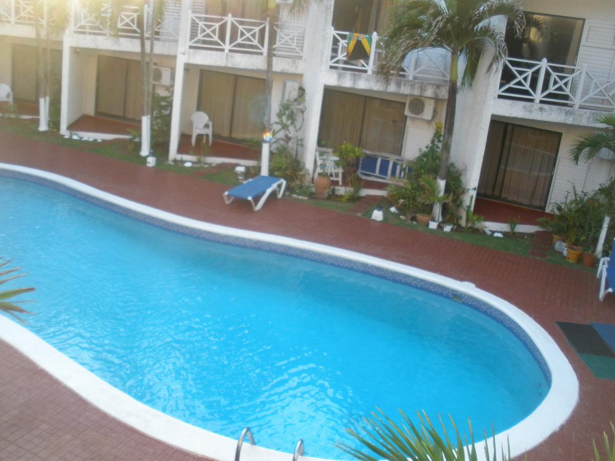 Villa Criss Ocho Rios Exterior foto